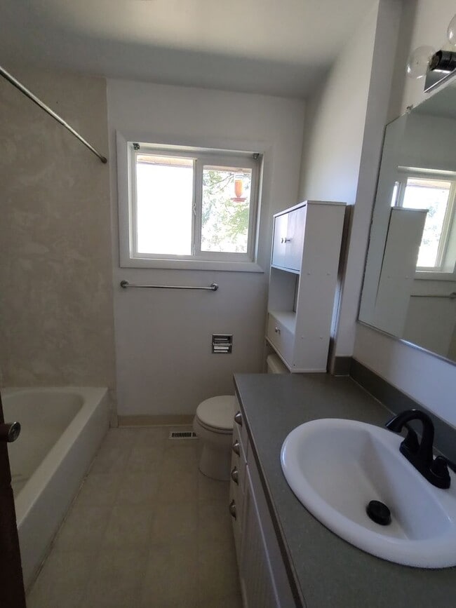 Photo - 3 Bedroom 1 Bath- House