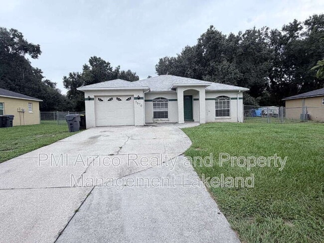 Building Photo - 3670 Country Ln