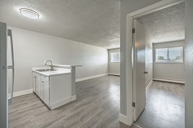 Photo - 3604 E Uintah St Unit B24