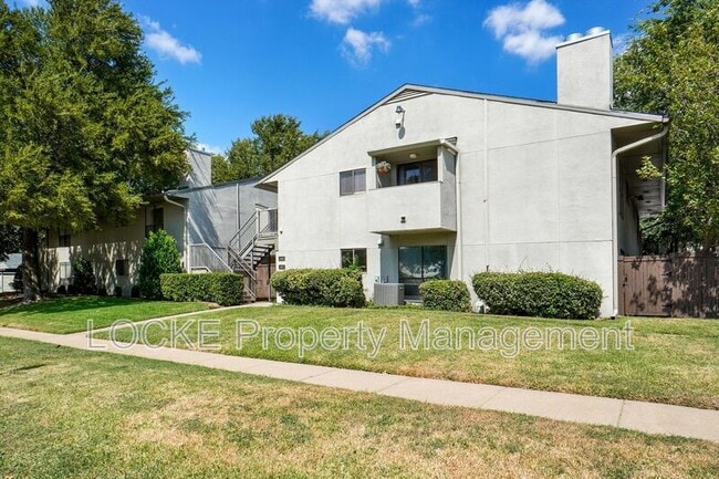 Building Photo - 4920 Byers Ave