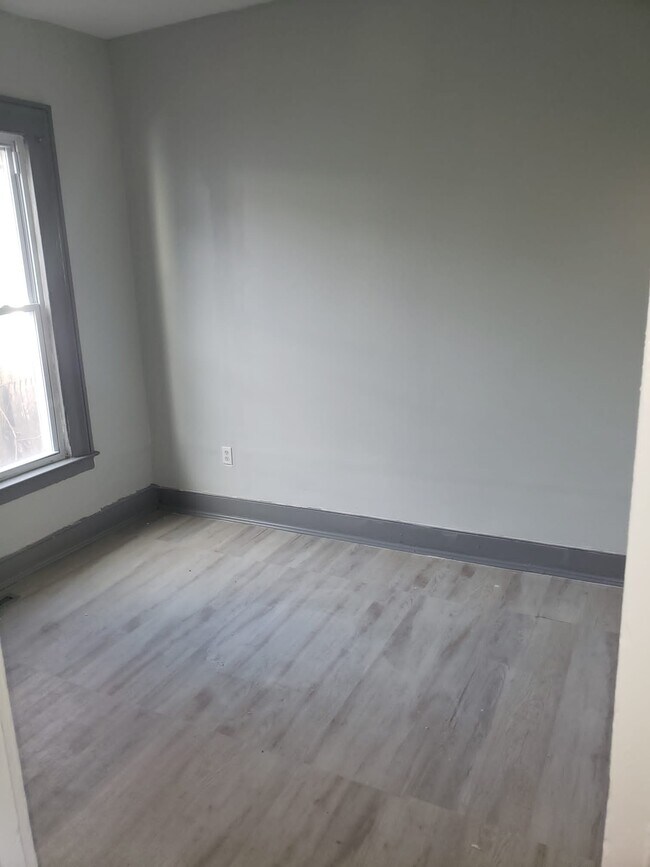 Photo - 397 Circular Ave Unit #2B