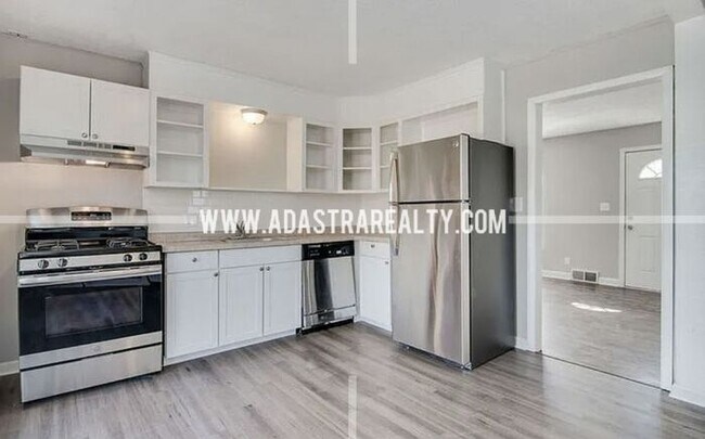 Photo - Beautiful 3 Bed/1 Bath Home in KCMO/Raytow...