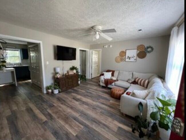 Photo - 111 Sunset Dr Unit 202