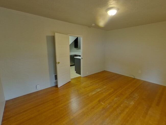 Photo - 203-207 NW 21st St. Unit 207 NW 21st St