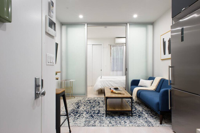 Building Photo - 315 E 78th St Rental