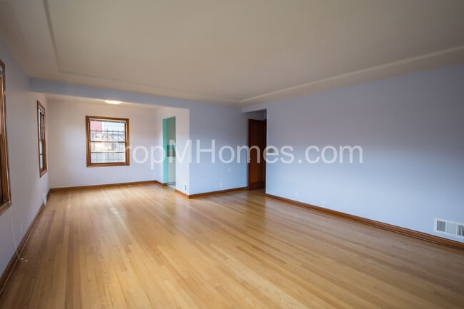 Photo - One Block To Alberta -Prime Location - Gre... Unit 1206 North Humboldt Street