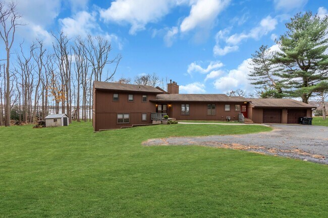 Photo - 180 Hartshorne Rd