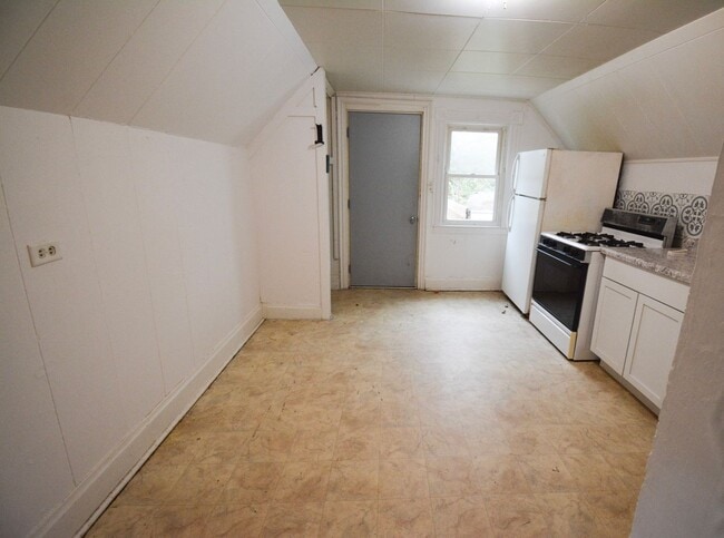 Photo - 605 11th St NW Unit #B Upper
