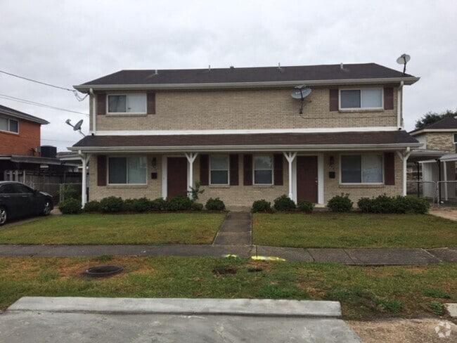 Building Photo - Rosary Dr. Unit 1943 Rosary Dr. Rental