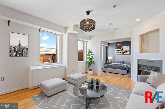 Building Photo - 815 King St Unit 4C Rental