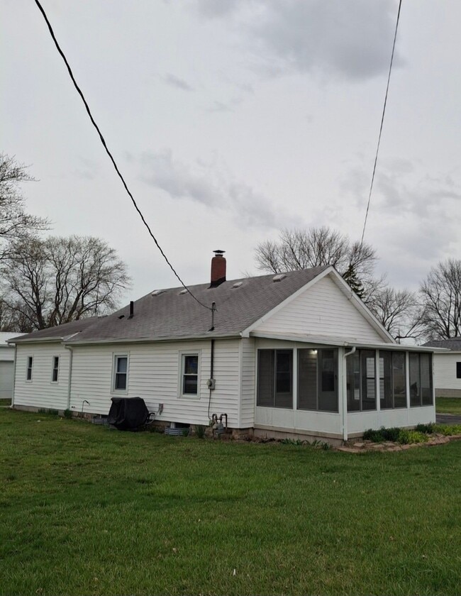 Photo - 315 Adams St