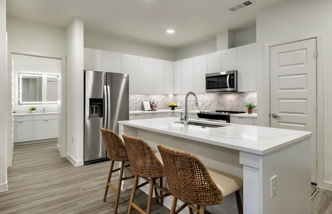 Cadena at the Falls apartments — community photo