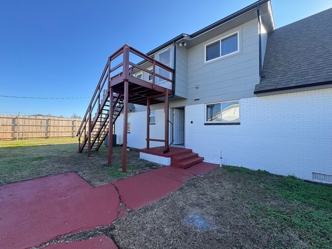 Photo - 6007 NW 32nd St