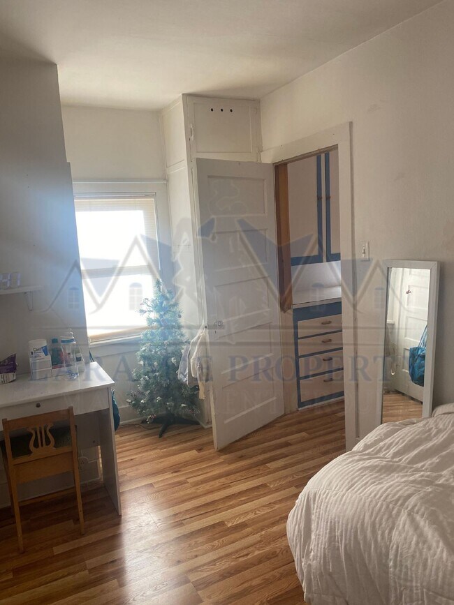 Photo - 3 Bedroom Home