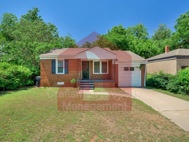 Building Photo - 1201 Carverdale Dr
