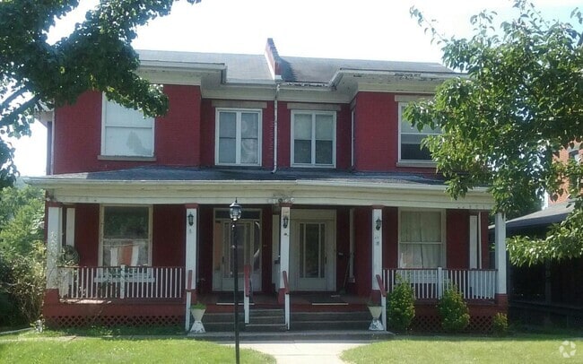 Building Photo - 806 Allegheny St Unit #2 Rental