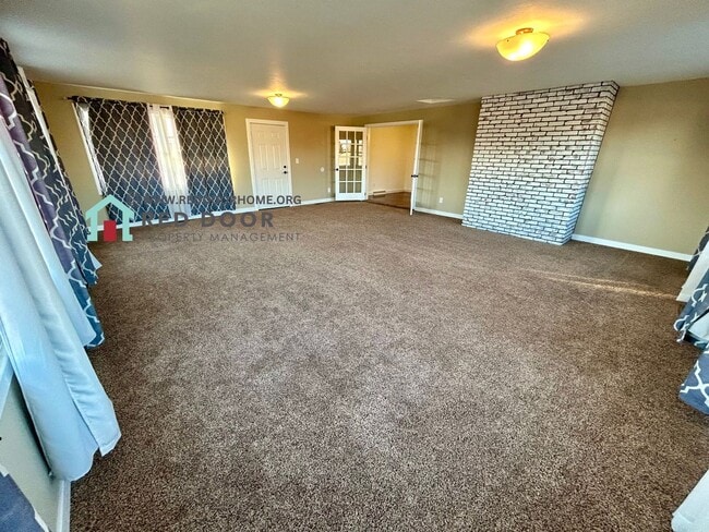 Photo - Modern 2 Bed / 1 Bath Duplex | Prime Great Falls Location |