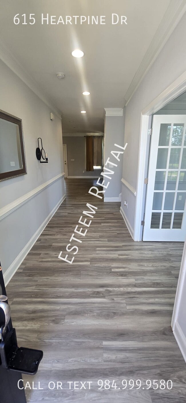Photo - 615 Heartpine Dr