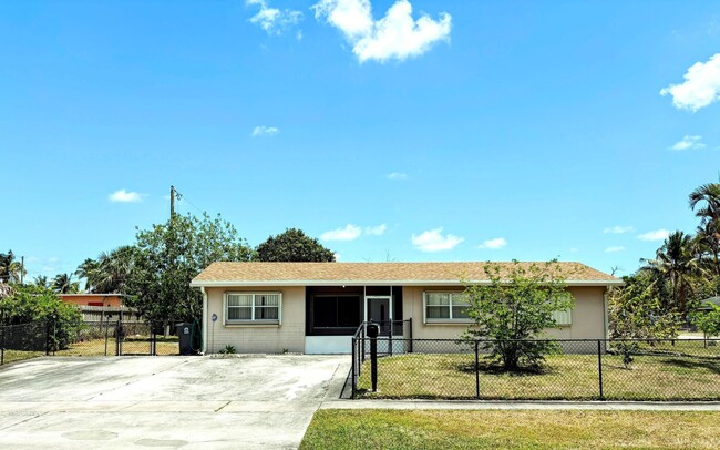 Photo - 4937 Tortuga Dr House