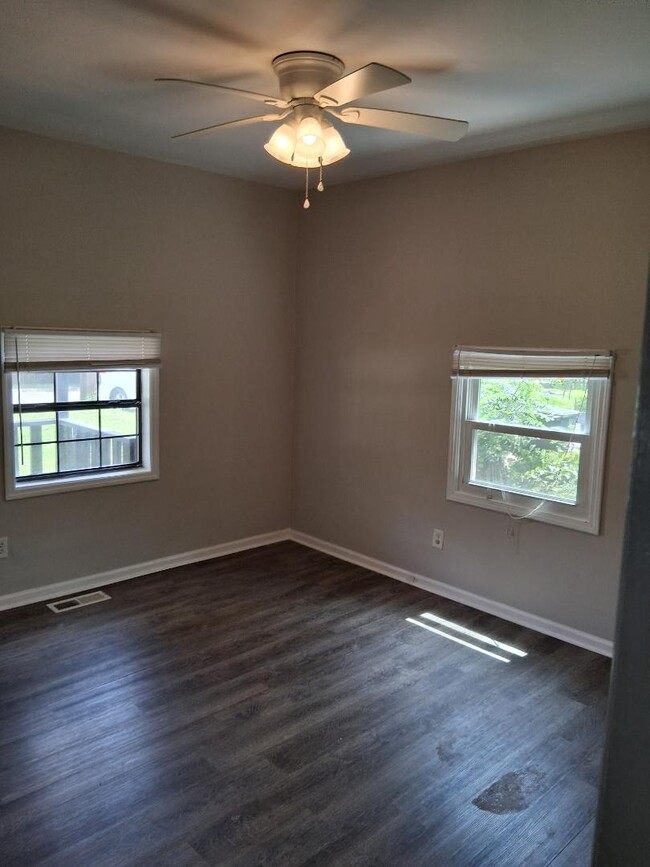 Photo - 1104 Rucker St