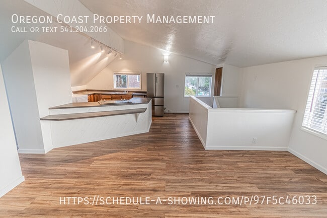 Photo - 529 SW 32nd St