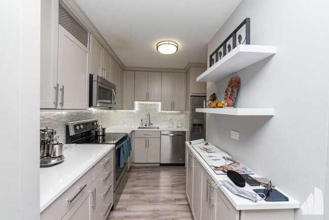 Building Photo - 211 E Ohio St Unit #  0618 Rental