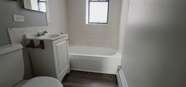 Photo - 5651 W Washington Blvd