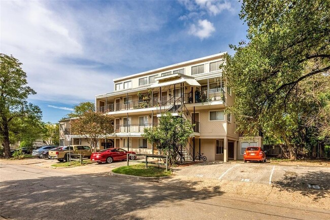 Photo - 1010 W 23rd St Condo Unit 09