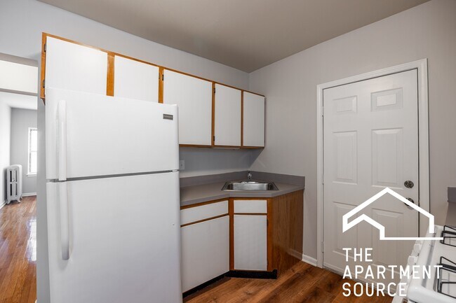 Photo - 5746 N Winthrop Ave Unidad 303