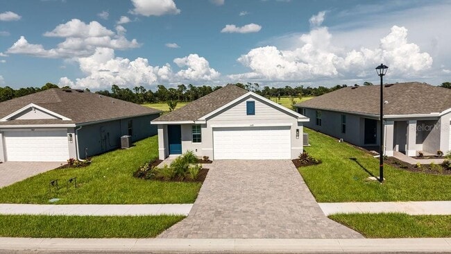 1469 Harmon Dr