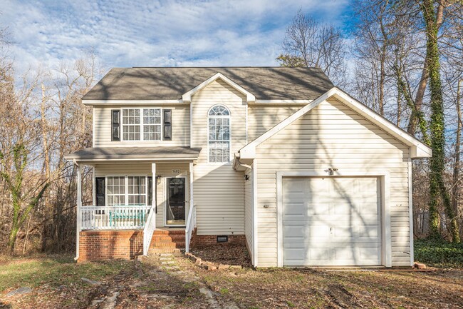 NW Two Story Home, New Flooring, Just Pain... - NW Two Story Home, New Flooring, Just Pain...