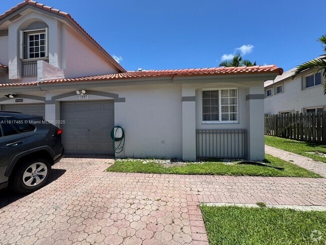 Building Photo - 5083 NW 116th Ave Rental