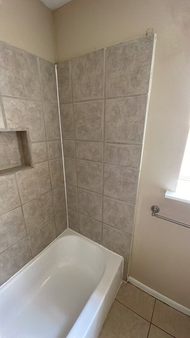 Photo - 1305 Adams St