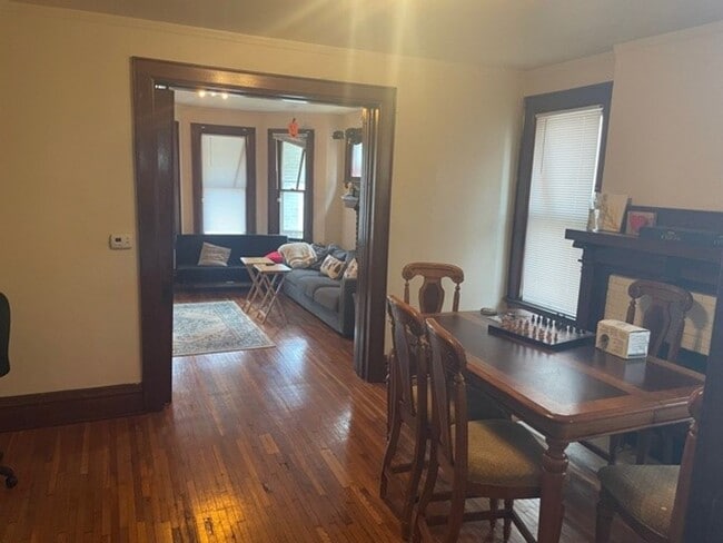 Photo - 1902 Summit St Unit 1904