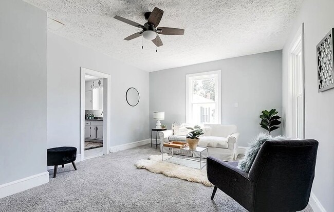 Photo - 1901-1915 Whitcomb