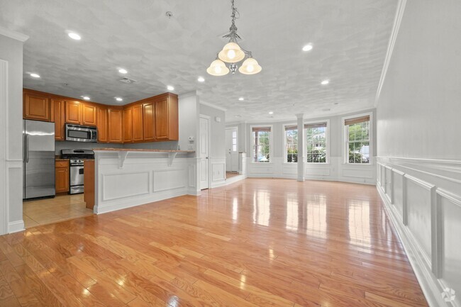 Building Photo - 215 Harvard St Unit 12 Rental