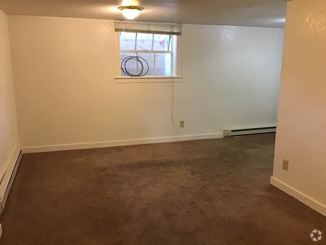 Building Photo - FOU135 Unit BSMT Rental