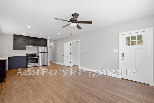 2418 Washington Ave