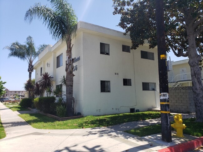 Building Photo - 4956 118th W Pl Unit I