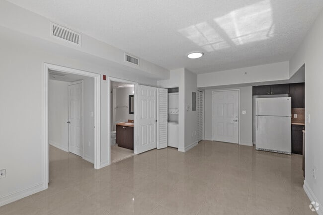 1 habitación, 1 baño - 615 pies cuadrados - Sala de estar - 627-Vista Del Rio