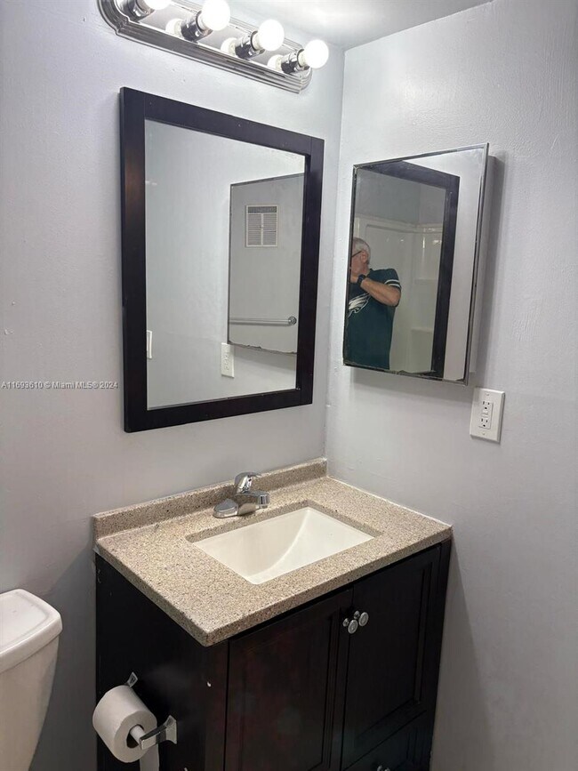 Photo - 921 Lyons Rd Unit #3106