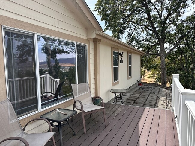 Photo - 3 Bedrooms | 2 Bath Home in The Dalles, OR