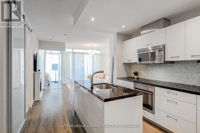 Photo - 90 Park Lawn Rd Unité 1003