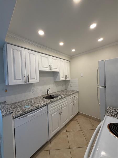 Building Photo - 111 Briny Ave Unit 1805 Rental