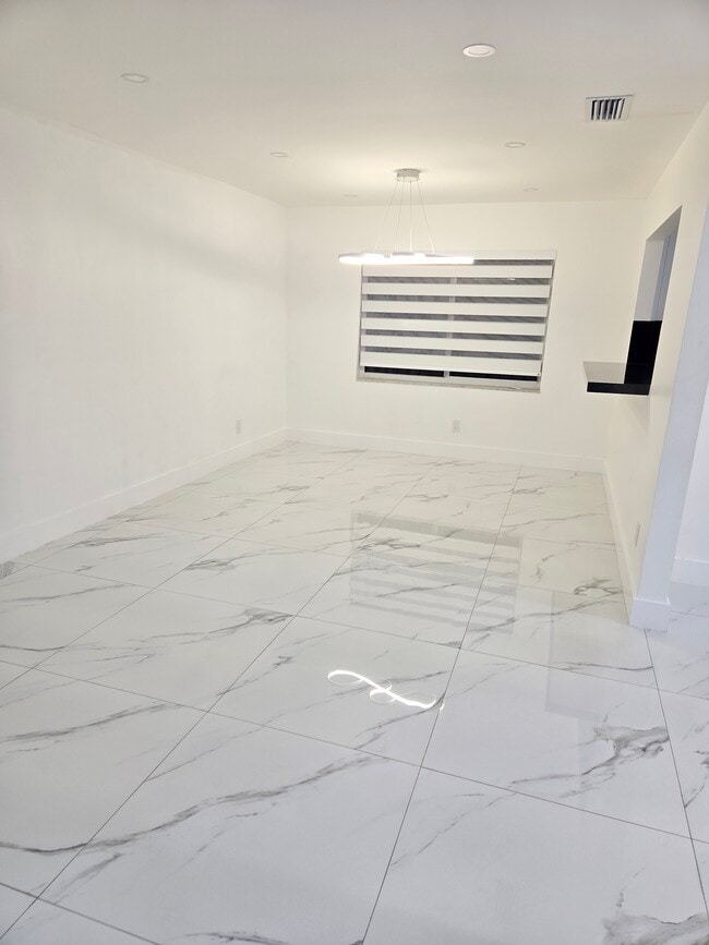 Photo - 1822 SW 102nd Pl