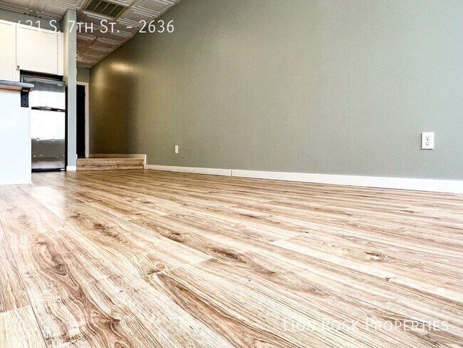 Photo - 431 S 7th St