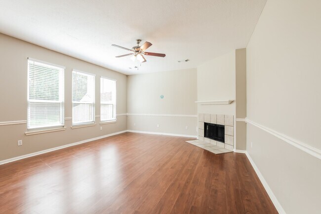 Photo - 14518 Southern Magnolia Cir