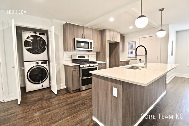 Photo - 4315 Roanoke Pkwy Unidad 4311-2S