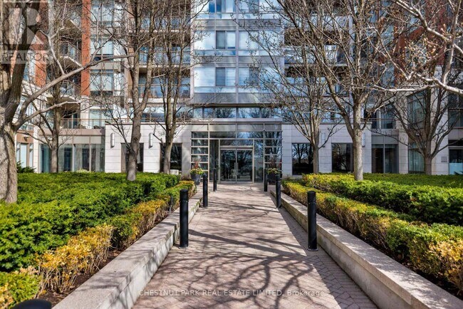 Photo - 500 Queens Quay W Unit 516E