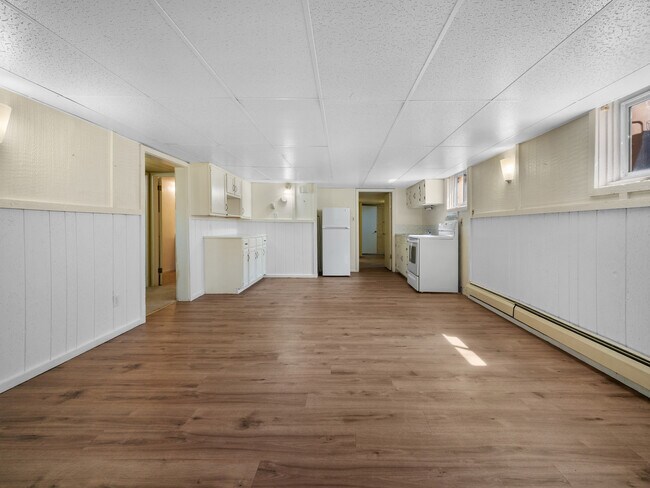 Photo - 319 S 6th St